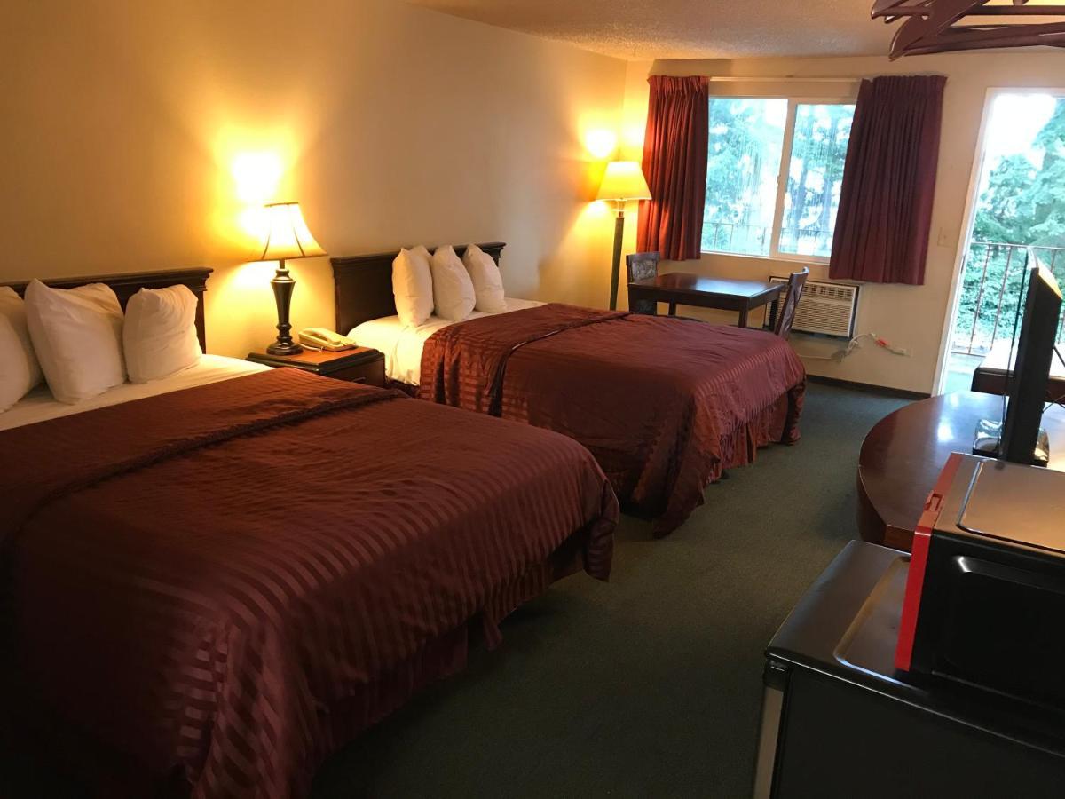 Smokey Point Motor Inn Арлингтон Экстерьер фото