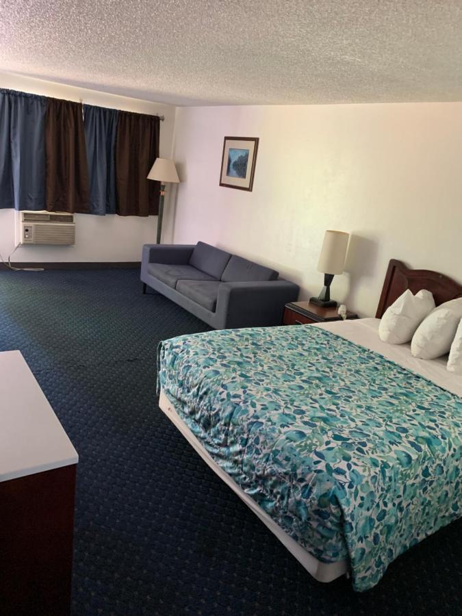 Smokey Point Motor Inn Арлингтон Экстерьер фото