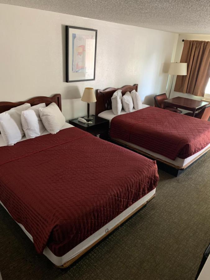 Smokey Point Motor Inn Арлингтон Экстерьер фото