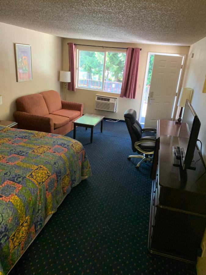 Smokey Point Motor Inn Арлингтон Экстерьер фото
