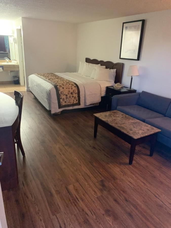 Smokey Point Motor Inn Арлингтон Экстерьер фото