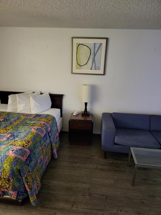 Smokey Point Motor Inn Арлингтон Экстерьер фото